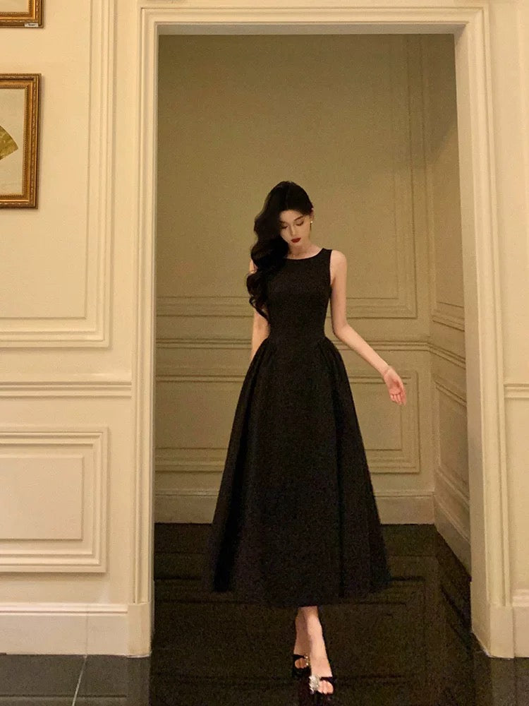 Robe de bal sexy noire sans manches, coupe trapèze, décolleté plongeant, tenue d'été pour anniversaire, W813