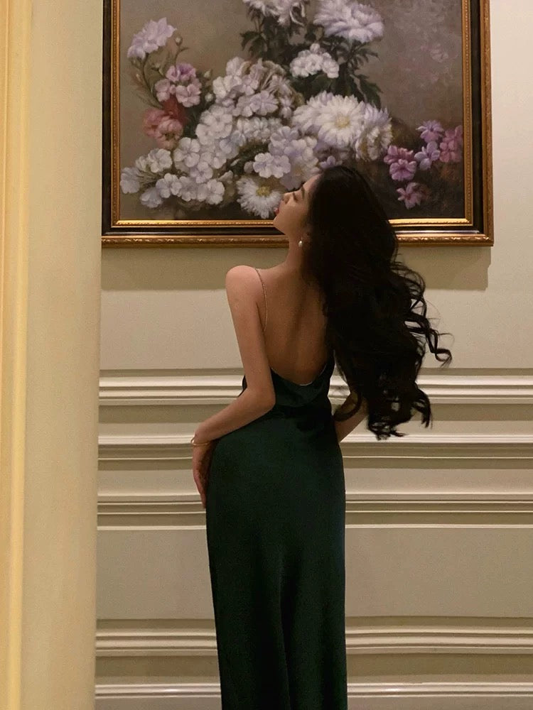 Sexy Etuikleid mit Trägern Dunkelgrün Satin Ärmelloses Ballkleid Partykleid Sommer Geburtstags-Outfits Kleider zum 20. Geburtstag W815