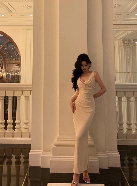 Robe fourreau vintage en satin champagne, décolleté en V, sans manches, tenue de fête pour 18e anniversaire, tenue d'anniversaire pour femme, DP0209