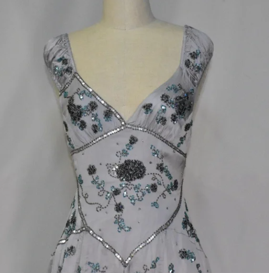 Vintage A line V Neck Light Gray Chiffon Formal 8th Grade Homecoming Dress Summer Middle School Hoco Dresses Birthday Outfits W1154
