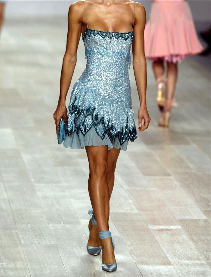 Robe de soirée courte à bretelles spaghetti et paillettes bleues, tenue d'été pour le 20e anniversaire, style collège, DH1084