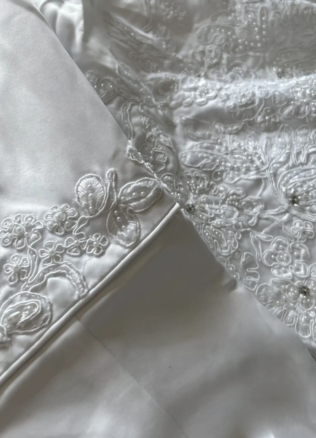 Vintage Bridal Gown A line Off The Shoulder Pearls Long White 70s Wedding Dresses Elegant Bridal Gowns DH1113