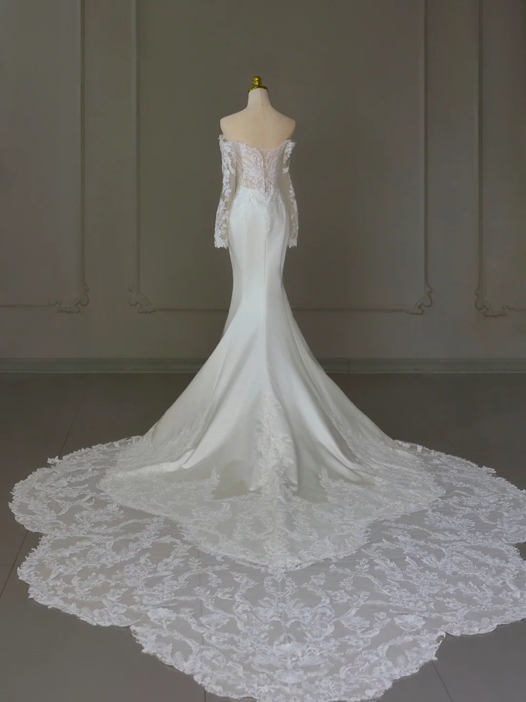 Modest Bridal Gown Mermaid Off The Shoulder White Long Sleeves Satin Lace Wedding Dresses Elegant Bridal Gowns DH1125
