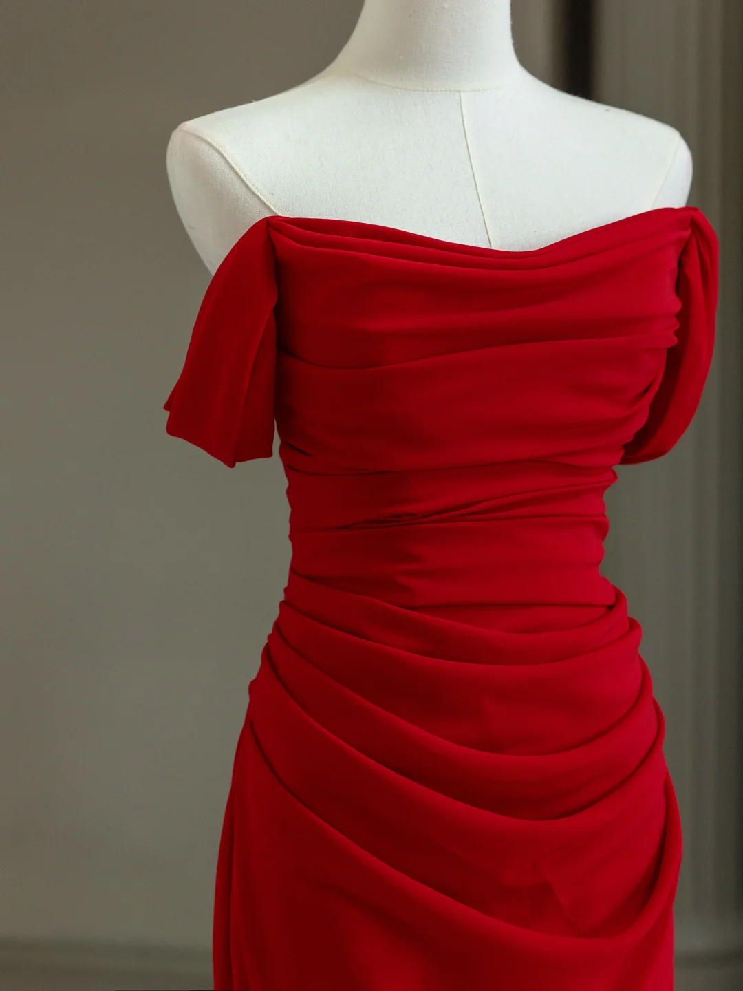 Robe de mariée modeste, fourreau, épaules dénudées, manches courtes, en tulle, élégante, DH1134