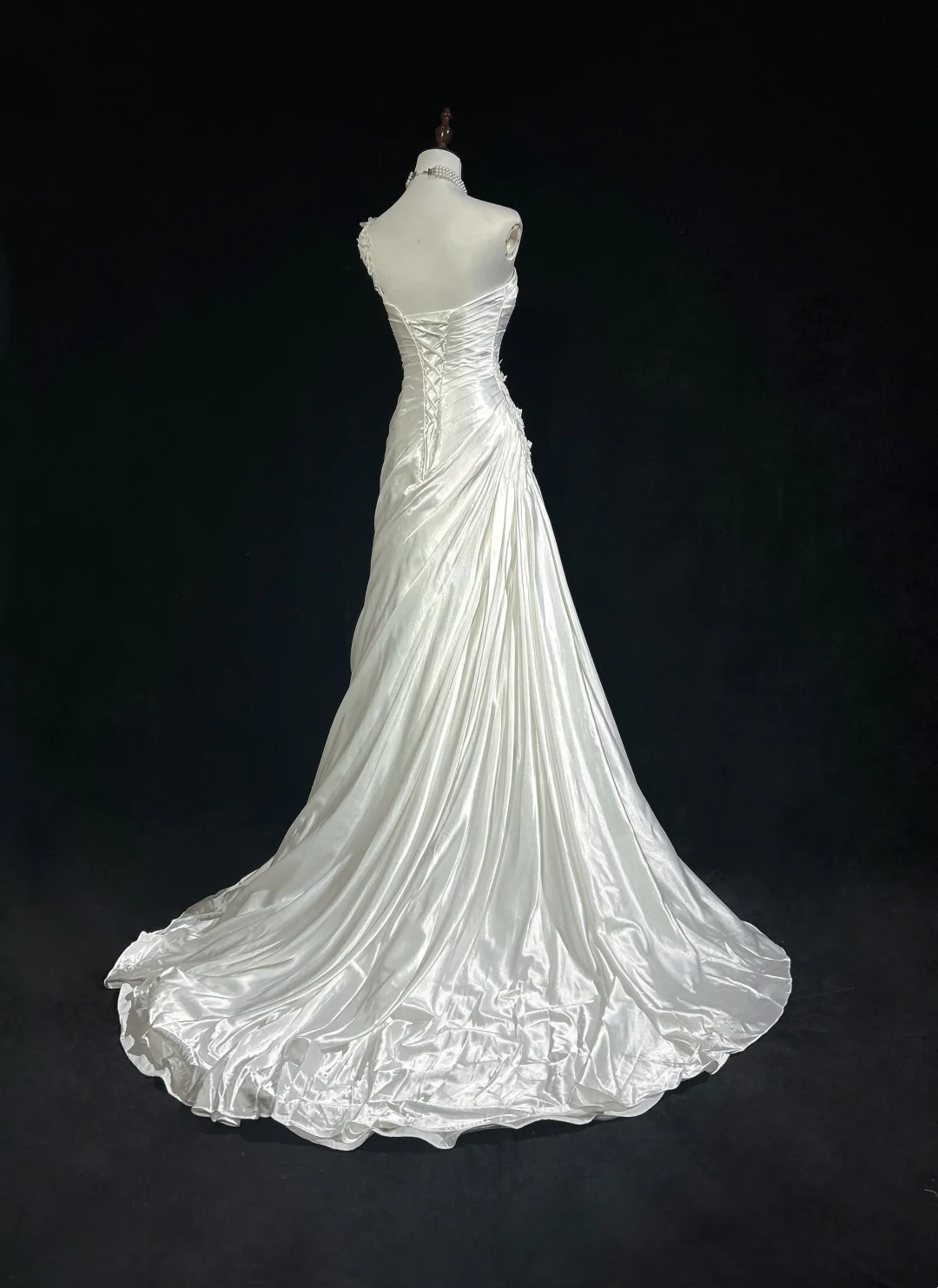 Robe de mariée classique et élégante, style sirène, asymétrique, longue, en satin blanc, style années 70, robes de mariée vintage, DH1147