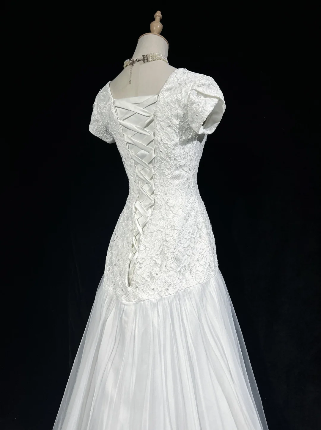 Robe de mariée classique et élégante, style sirène, manches courtes, en dentelle blanche, style années 80, style vintage, DH1153
