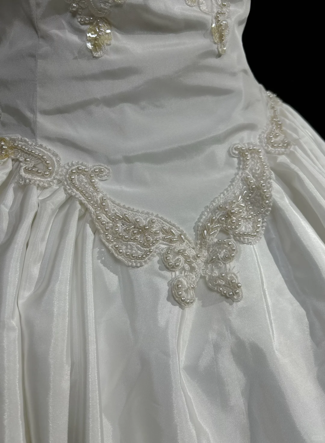 Unique Bridal Gown Ball Gown Off The Shoulder White Short Sleeves Lace Wedding Dresses Vintage 80s Wedding Gowns DH1258