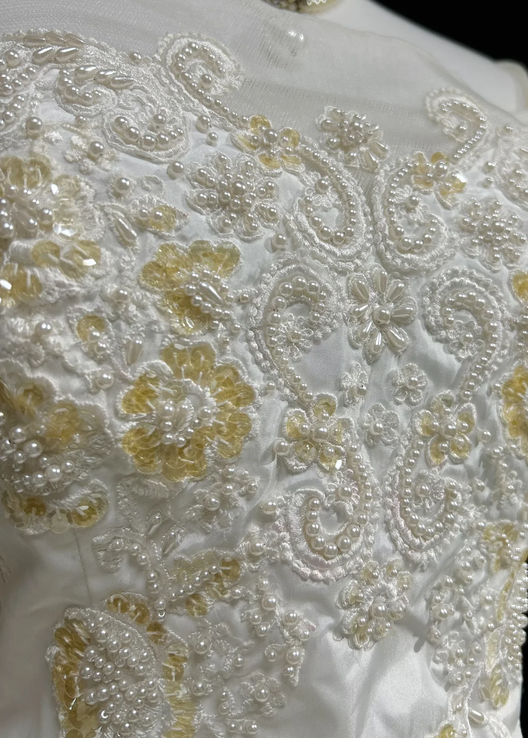 Unique Bridal Gown Ball Gown Off The Shoulder White Short Sleeves Lace Wedding Dresses Vintage 80s Wedding Gowns DH1258
