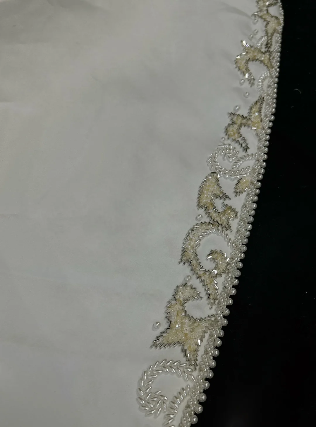 Robe de mariée classique, robe de bal, col en V, satin blanc, longue, style années 70, robe de mariée vintage, robes de mariée DH1260