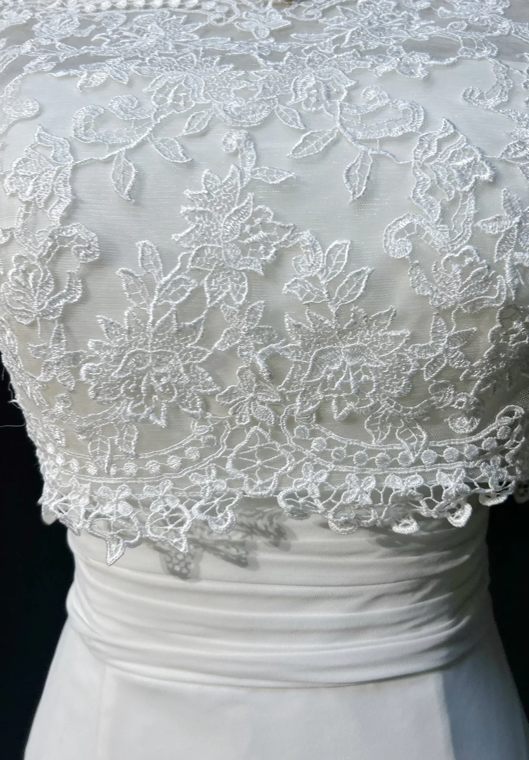 Einzigartiges Brautkleid Meerjungfrau trägerloses Chiffon-Brautkleid mit weißen kurzen Ärmeln Spitzenjacke Brautkleider Vintage 80er Jahre Brautkleider DH1265