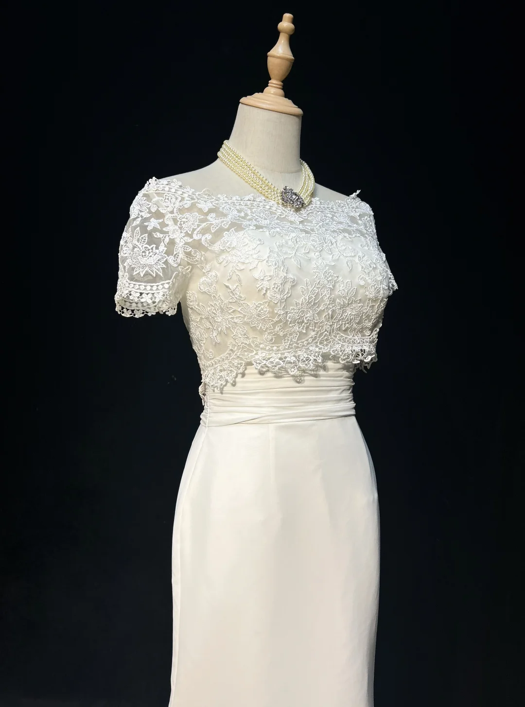 Einzigartiges Brautkleid Meerjungfrau trägerloses Chiffon-Brautkleid mit weißen kurzen Ärmeln Spitzenjacke Brautkleider Vintage 80er Jahre Brautkleider DH1265