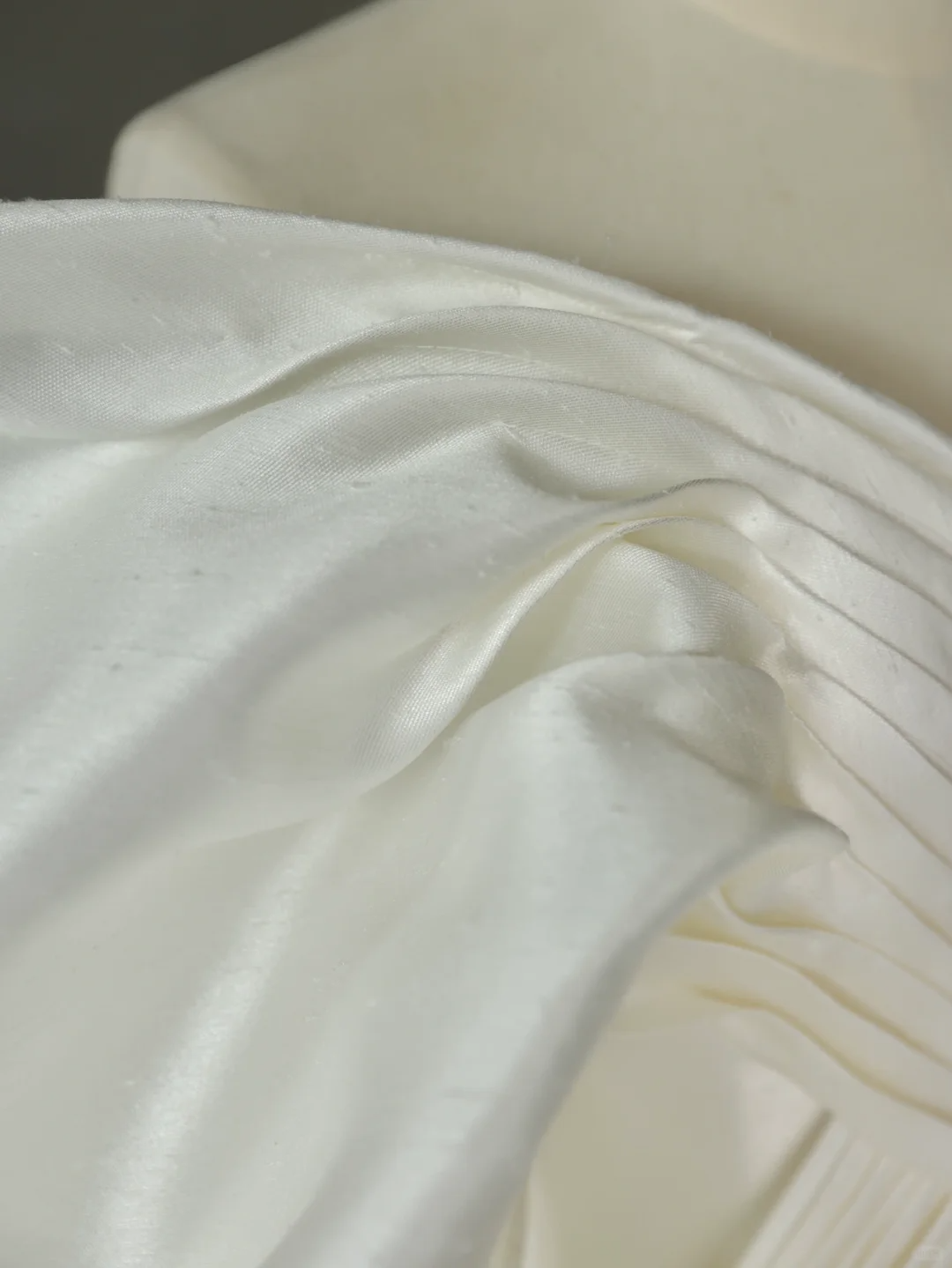 Prinzessin Brautkleid Ballkleid aus der Schulter Satin Brautkleid mit weißen kurzen Ärmeln Brautkleider bescheidene Brautkleider DH1287