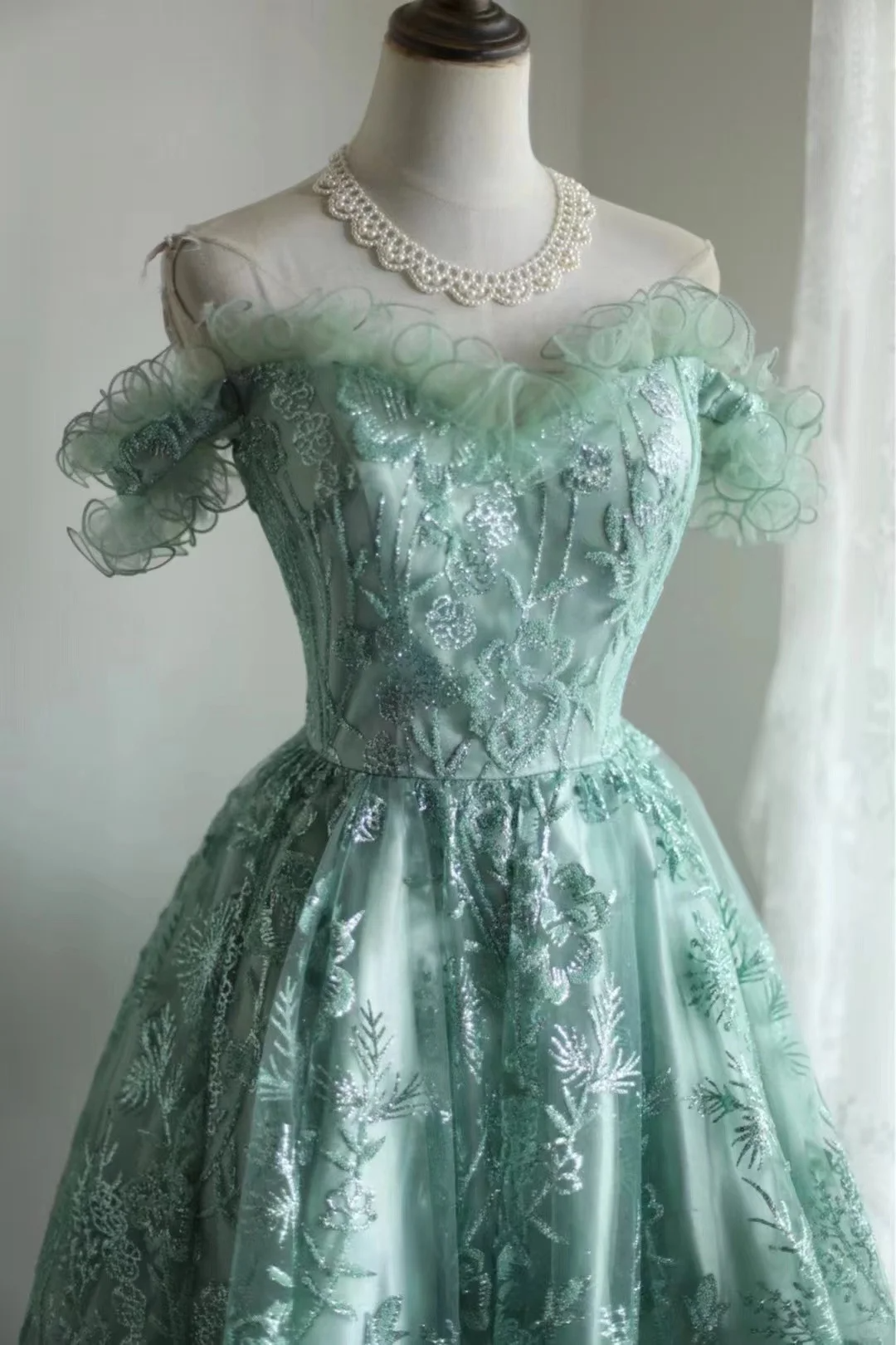 Vintage Ball Gown Off The Shoulder Green Lace Mini Short Formal 8th Grade Homecoming Dresses Summer Middle School Hoco Dress 20th Birthday Outfits DH1315