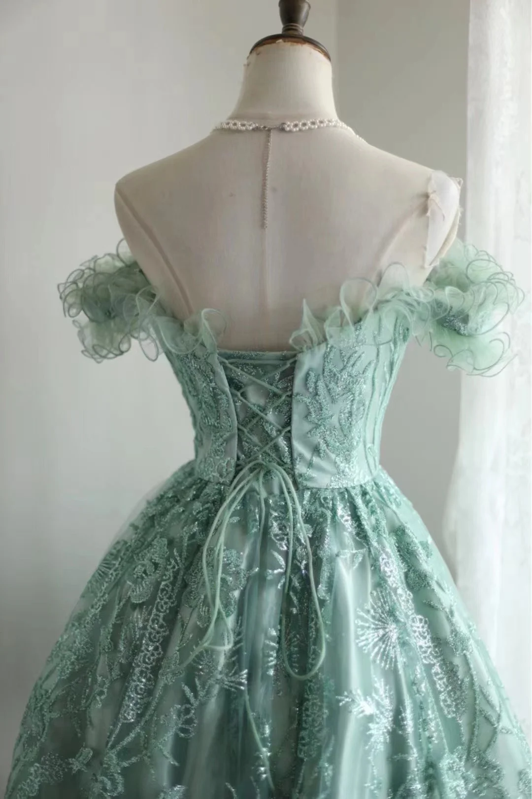 Vintage Ball Gown Off The Shoulder Green Lace Mini Short Formal 8th Grade Homecoming Dresses Summer Middle School Hoco Dress 20th Birthday Outfits DH1315