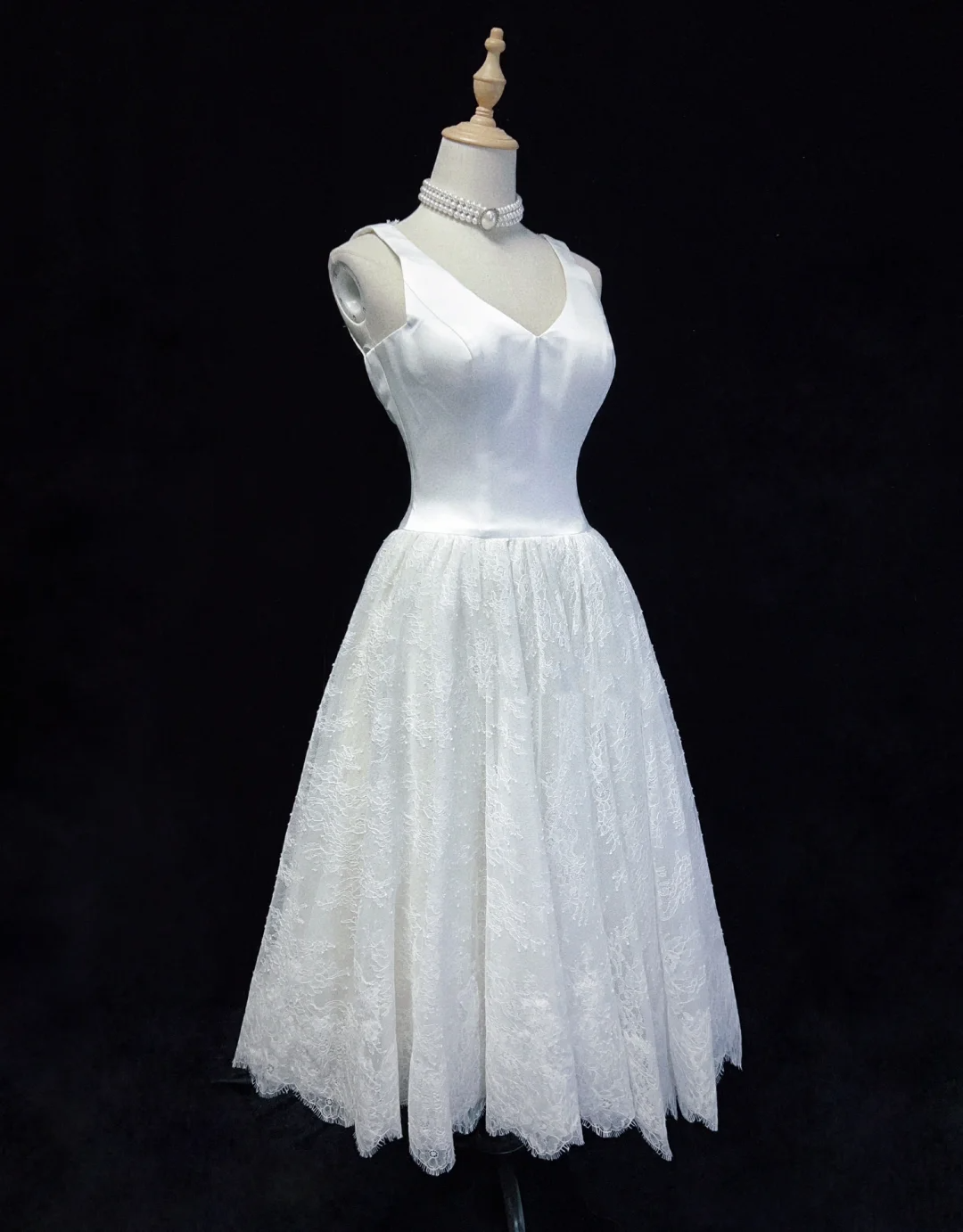 Princess Bridal Dress A line V Neck Lace Short Wedding Dress Summer Beach Wedding Dresses Modest Wedding Gowns DH1430