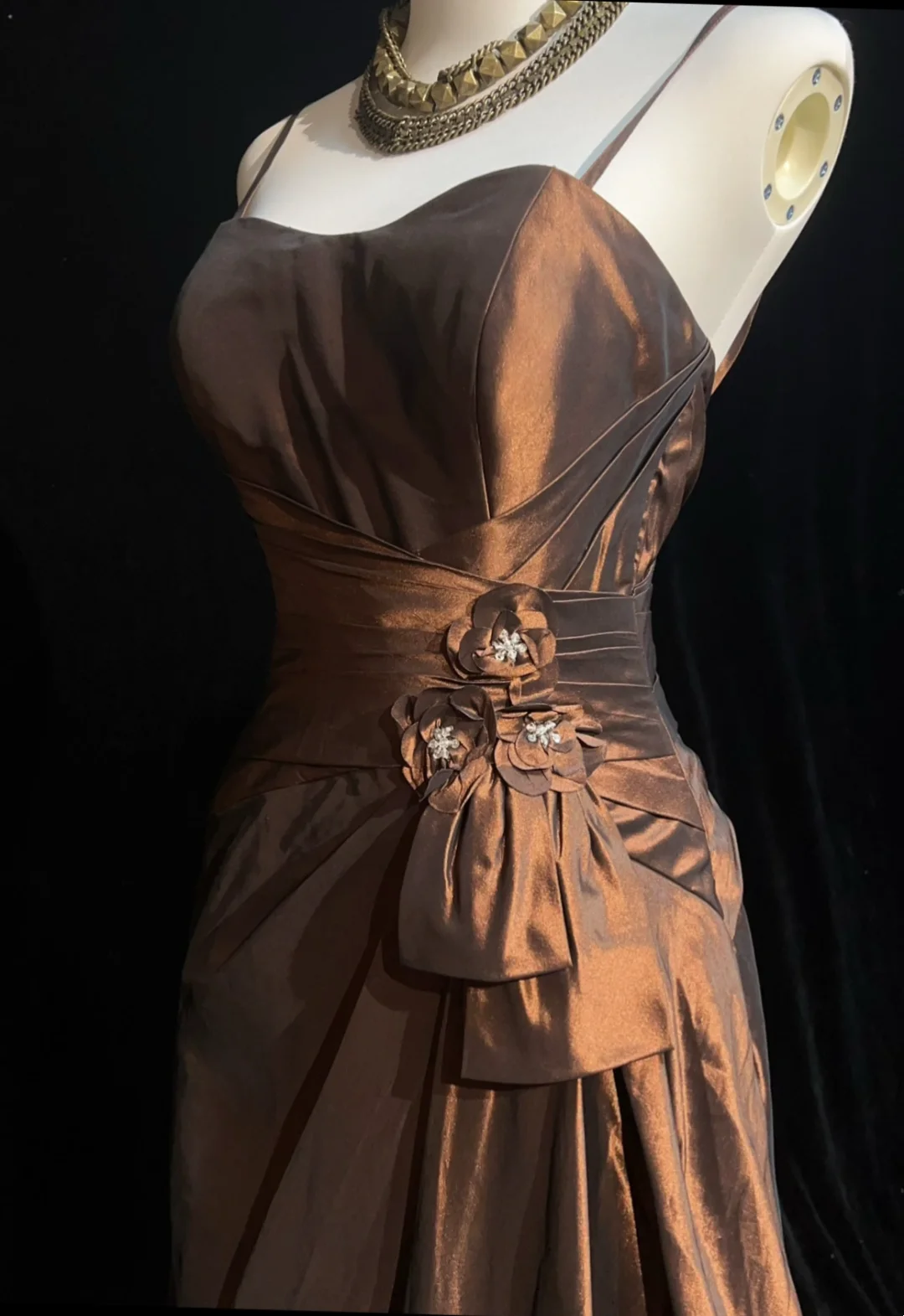Robe de bal longue en taffetas marron à bretelles spaghetti, coupe trapèze, tenue d'été pour 20e anniversaire, 18e anniversaire, DH1470