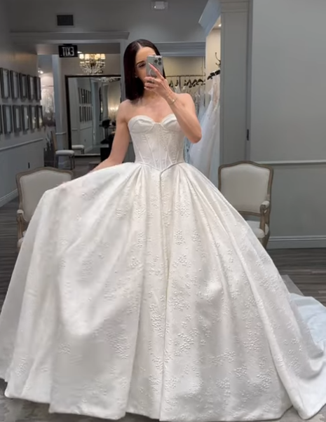Retro Ball Gown Sweetheart Sleeveless White Satin Wedding Dress Modest Wedding Dresses Princess Wedding Gowns DH1476