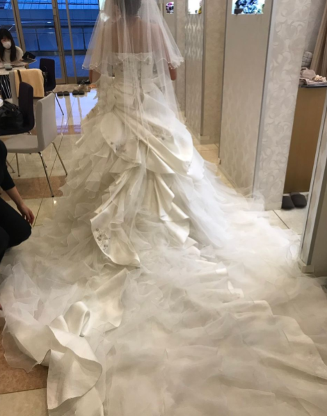 Vintage Wedding Gown Bridal Dress Ball Gown Strapless Satin Wedding Dress White Wedding Dresses Modest Wedding Gowns DH1502