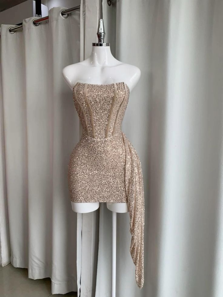 Cute Sheath Strapless Sequin Formal 8th Grade Homecoming Dresses Short Summer Middle School Hoco Dress Black Homecoming Outfits DH17