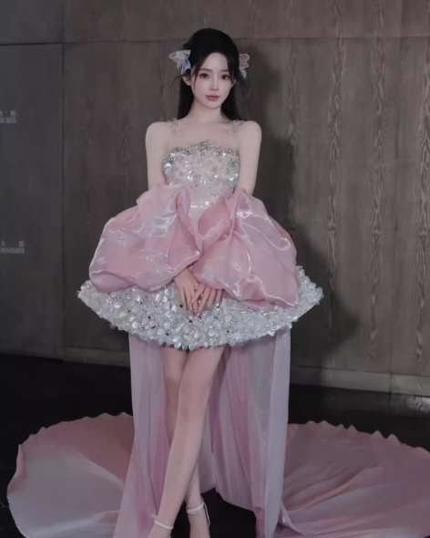 Sexy Ball Gown Scoop Neck Champagne Beads Sequin Mini Short Formal 8th Grade Homecoming Dresses Middle School Short Cocktail Dress Hoco Outfits DH1878