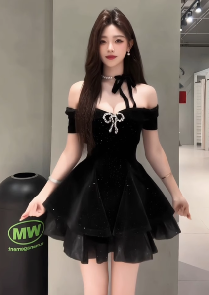 Robe de bal sexy à épaules dénudées en velours noir, courte, formelle, pour la 8e année, tenue de soirée d'été pour le collège, tenue de remise de diplôme de 6e année, DH1882