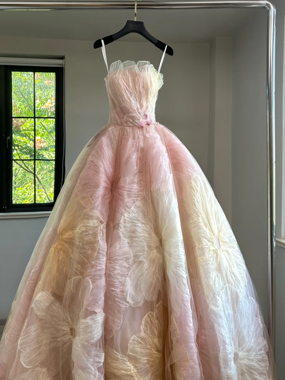 Pretty Ball Gown Sweetheart Pink Tulle Long Floral Quinceanera Dress Formal Gowns Sweet 17 Dresses Vestido De 15 Anos Sweet 16 Dress DH2055