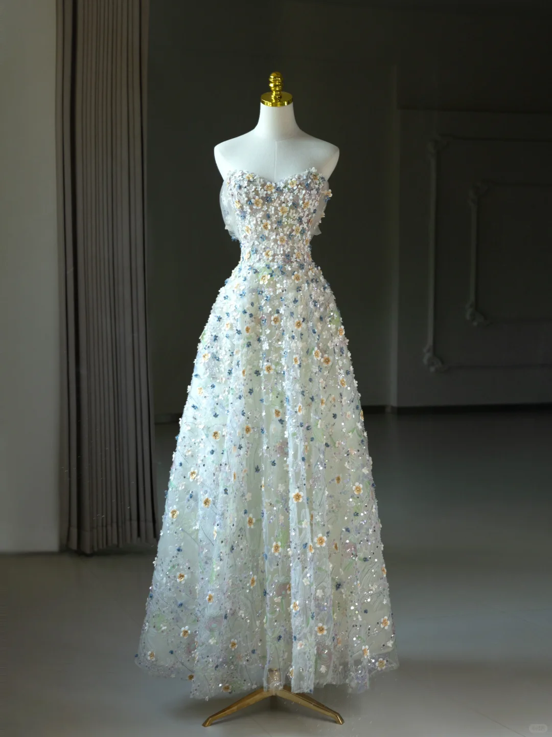 Fairy-tale A Line Sweetheart Floral Sequin Long Prom Dresses Party Dress 20th Birthday Outfits Graduation Dresses DH2069