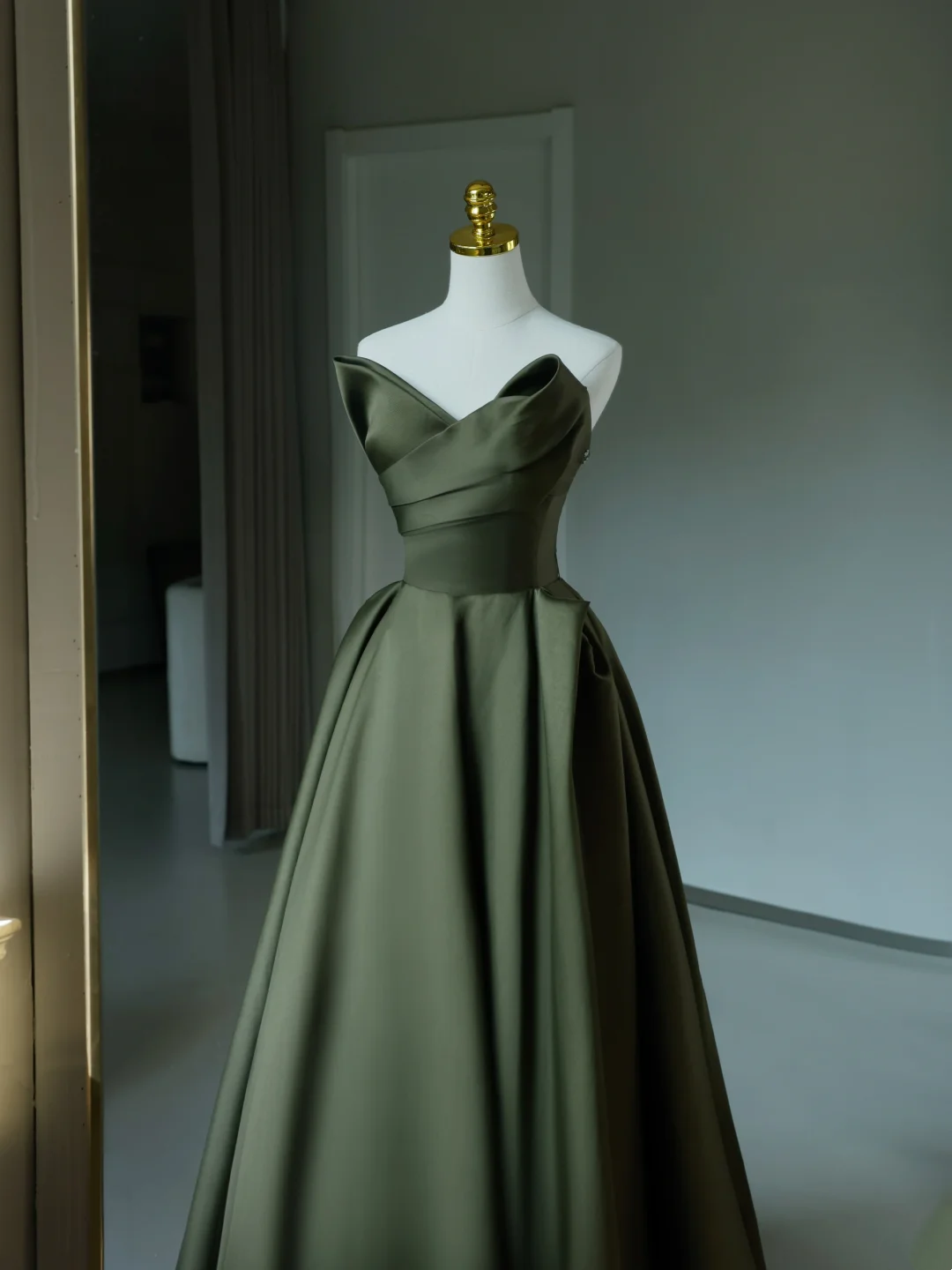 Simple A Line Sweetheart Satin Green Long Prom Dresses Party Dress 21st Birthday Outfits Graduation Dresses DH2070