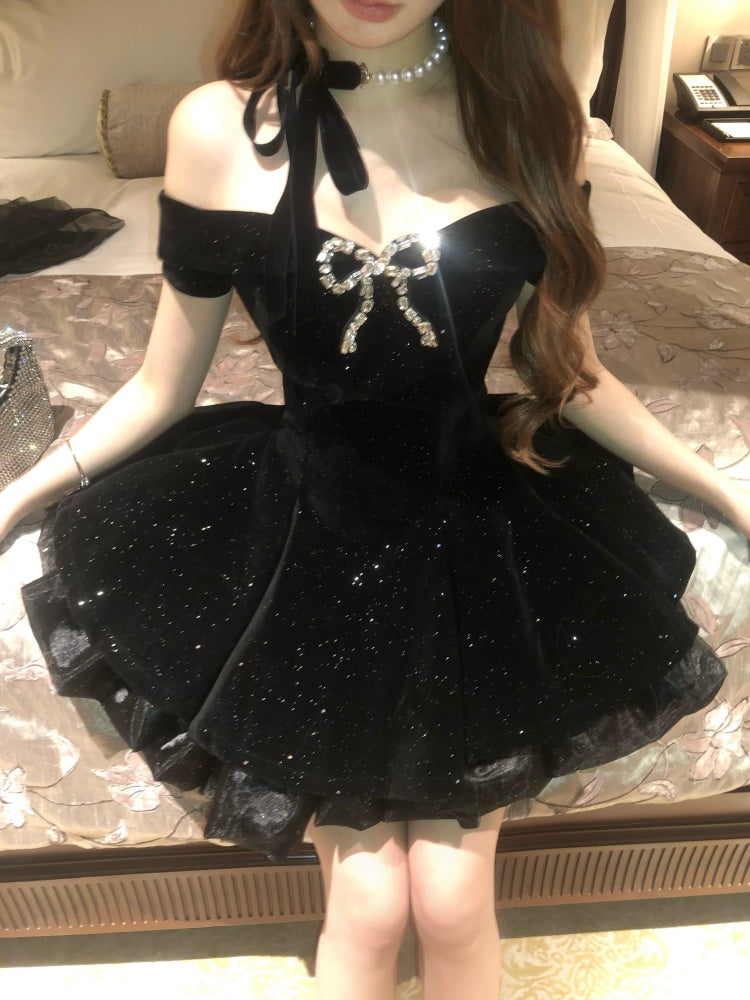 Robe de bal sexy à épaules dénudées en velours noir, courte, formelle, pour la 8e année, tenue de soirée d'été pour le collège, tenue de remise de diplôme de 6e année, DH1882