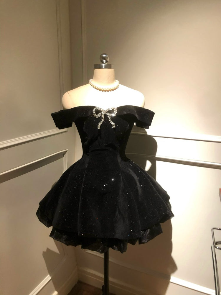 Robe de bal sexy à épaules dénudées en velours noir, courte, formelle, pour la 8e année, tenue de soirée d'été pour le collège, tenue de remise de diplôme de 6e année, DH1882
