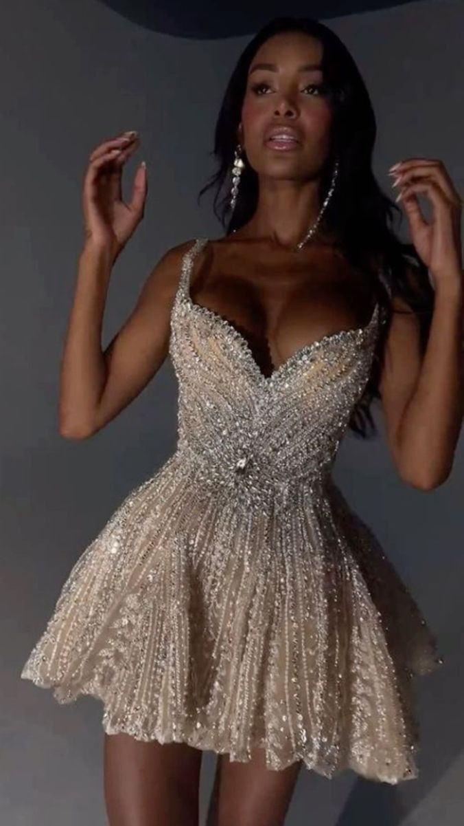 Fancy Short Hoco Dresses A line Straps Champagne Mini Formal 8th Grade Homecoming Dresses Summer Middle School Homecoming Outfits DH21