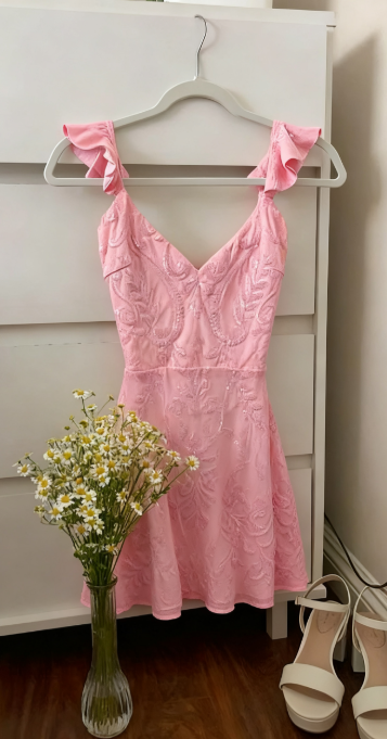 Pretty A line V Neck Yellow Sequin Formal Homecoming Dresses Short 21st Birthday Outfits Graduation Dress Mini Cocktail Dresses DH2270