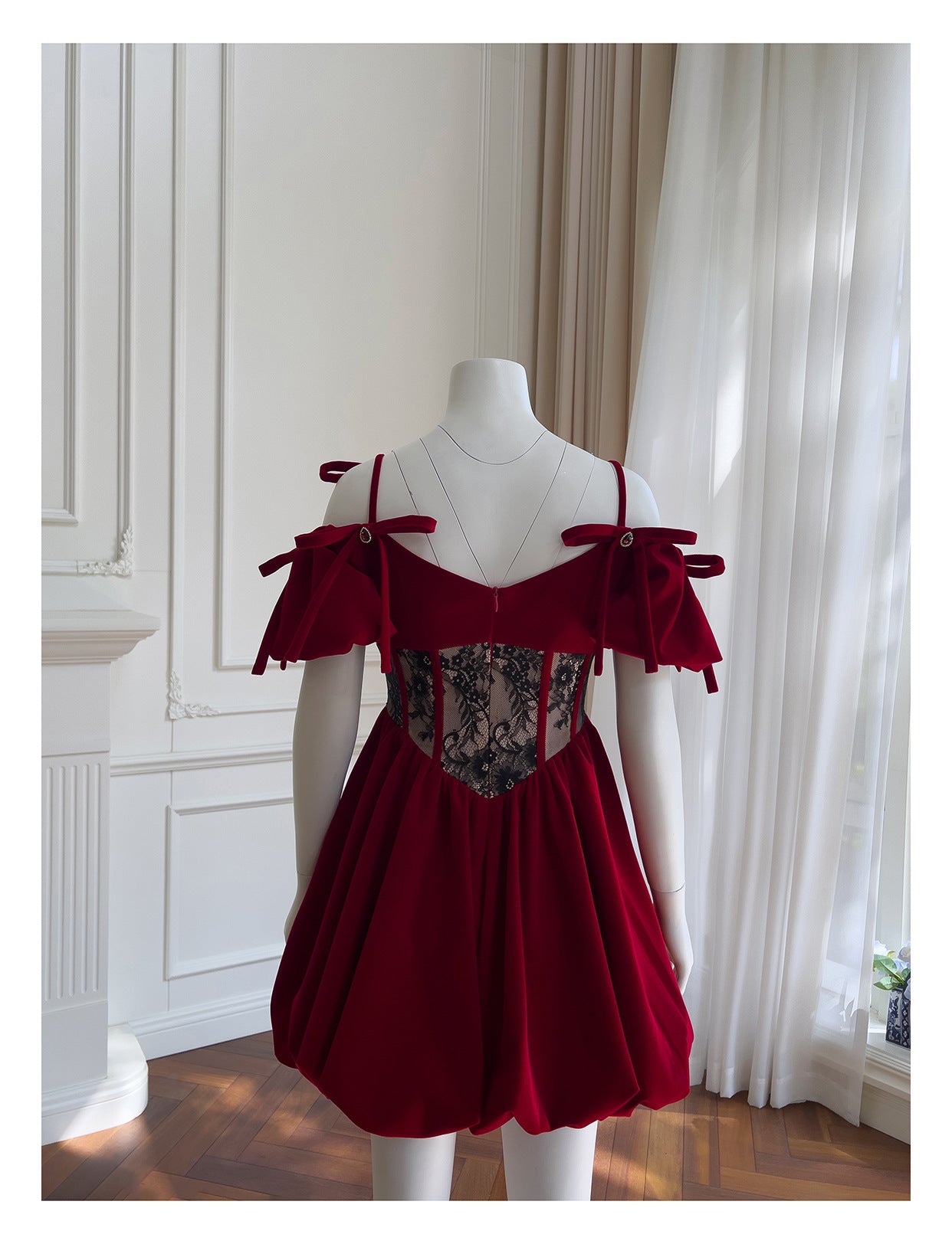 Aesthetic Ball Gown Burgundy Velvet Short Mini Feathers Formal Homecoming Dress Short Cocktail Outfits Graduation Dress Mini Hoco Dress DH2294