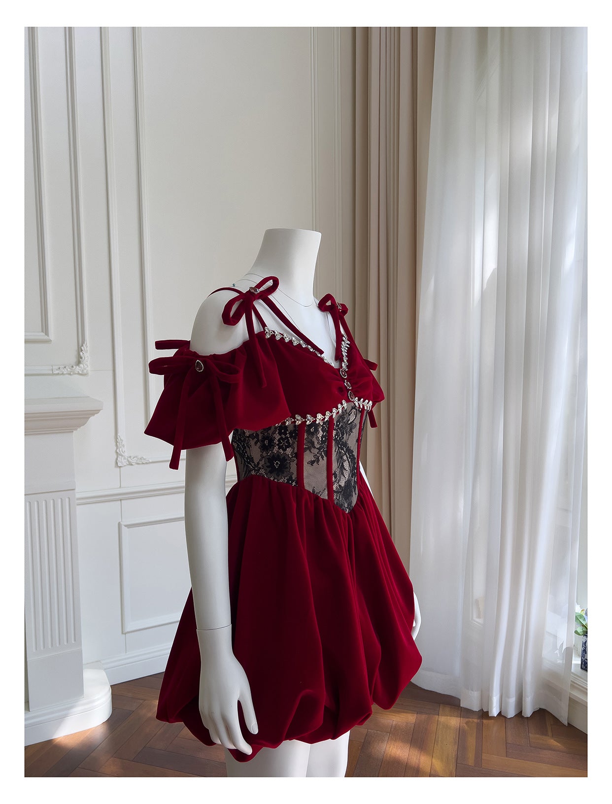 Aesthetic Ball Gown Burgundy Velvet Short Mini Feathers Formal Homecoming Dress Short Cocktail Outfits Graduation Dress Mini Hoco Dress DH2294