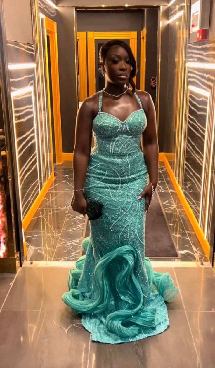 Elegant Mermaid Halter Blue Sequin Black Girl Long Prom Dresses Party Dress 18th Birthday Outfits Graduation Dresses DH2329