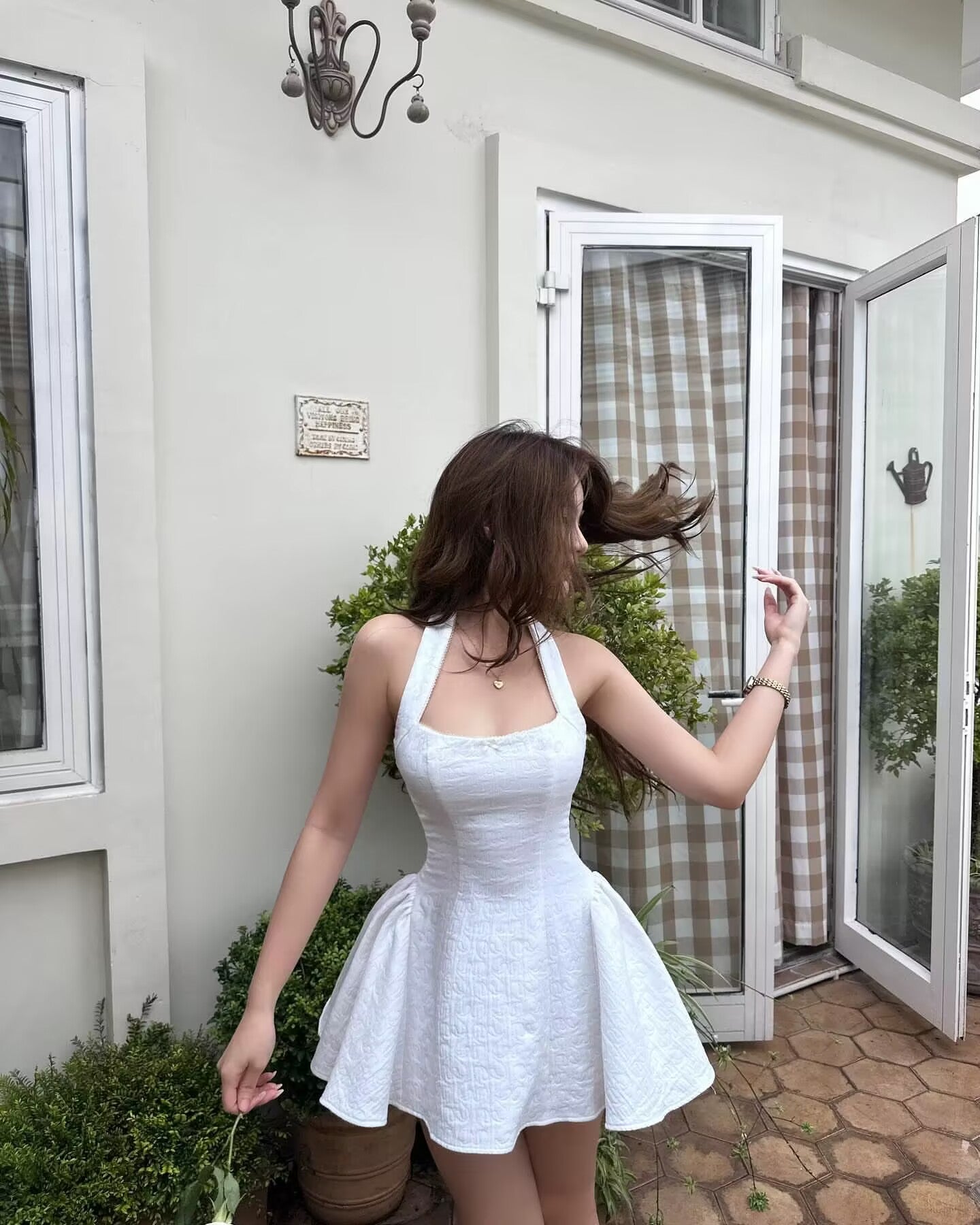 Jolie robe de bal blanche à col licou, tenue de soirée formelle pour 21e anniversaire, robe de remise de diplôme, robe de cocktail courte et courte DH2465