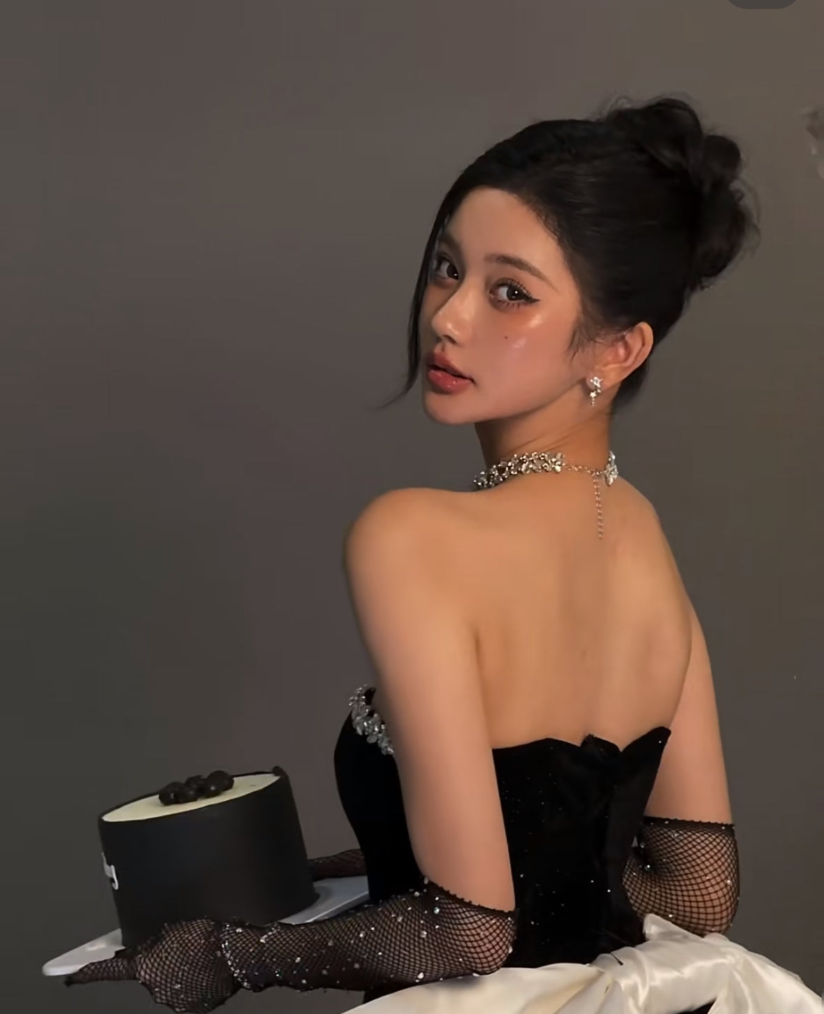 Jolie robe de bal en velours noir, décolleté en cœur, tenue de soirée, de remise de diplôme, de cocktail, courte, DH2477