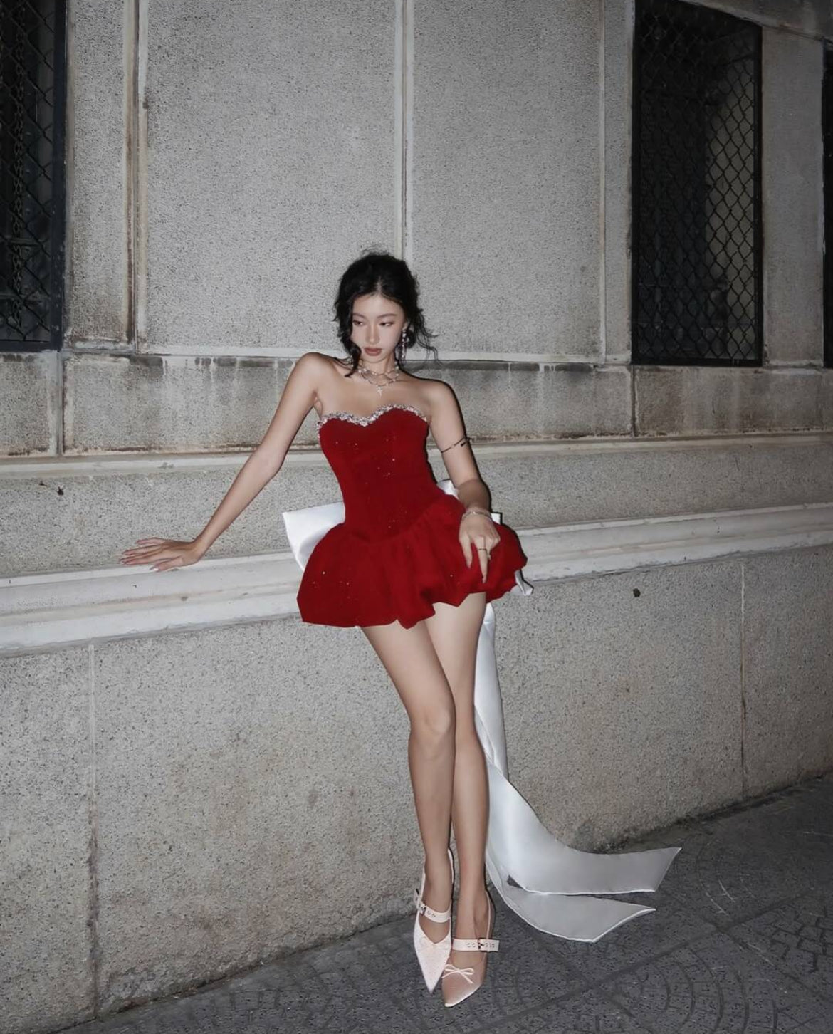Jolie robe de bal en velours rouge, décolleté en cœur, tenue de soirée, de remise de diplôme, de cocktail, courte, DH2478