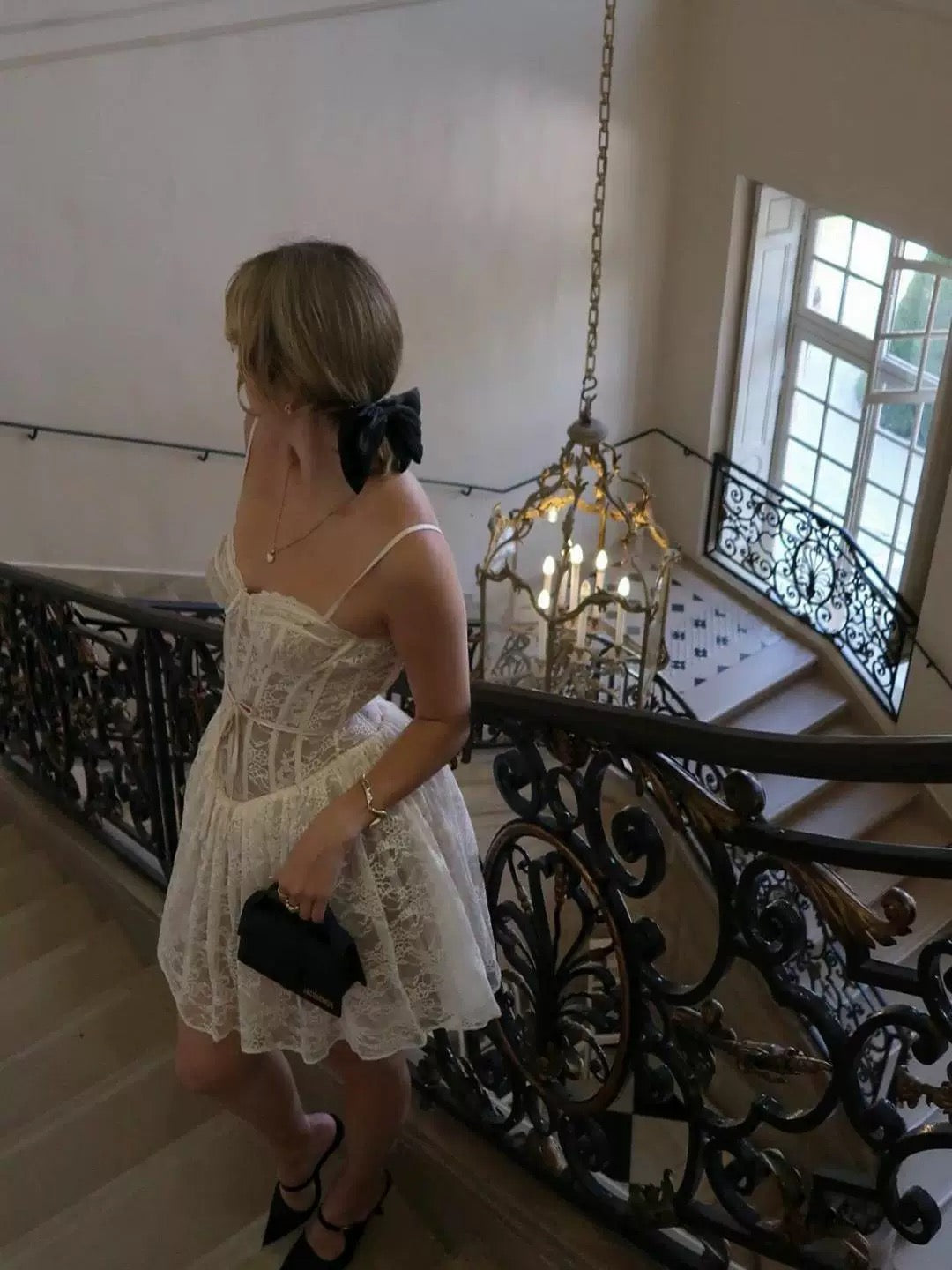 Robe de soirée courte en dentelle blanche à bretelles spaghetti, coupe trapèze, tenue de soirée pour 16 ans, robe de remise de diplôme, mini robe de cocktail DH2479
