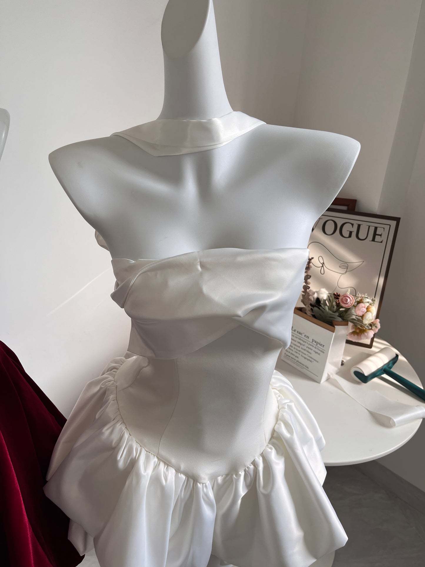 Jolie robe de soirée trapèze bustier en satin blanc, tenue de soirée pour 21e anniversaire, robe de remise de diplôme, robe de cocktail courte et mini, DH2480