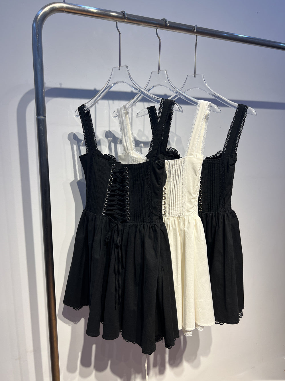 Robe de soirée trapèze en dentelle blanche à col carré et jolie robe de cocktail courte d'été Hoco DH2553