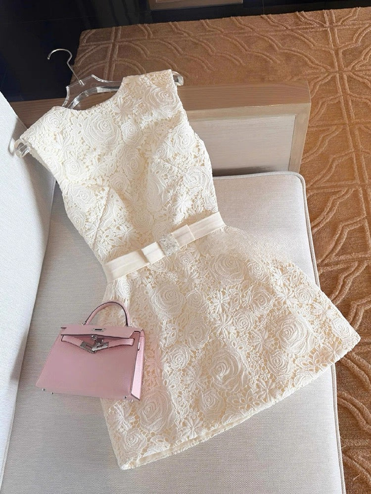 Elegant A line Scoop Lace Short White Mini Formal 8th Grade Homecoming Dresses Middle School Cocktail Dress Hoco Outfits DH2637