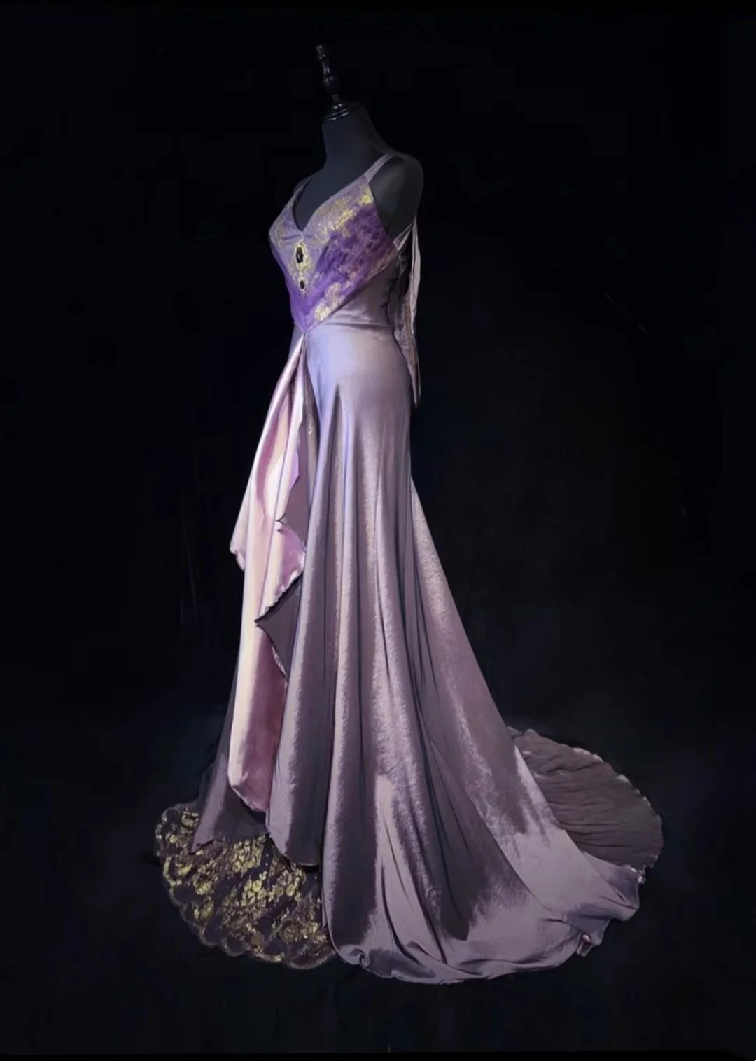 Vintage A Line V Neck Grape Sleeveless Satin Long Prom Dresses Party Dress 18th Birthday Outfits Graduation Dresses DH2652