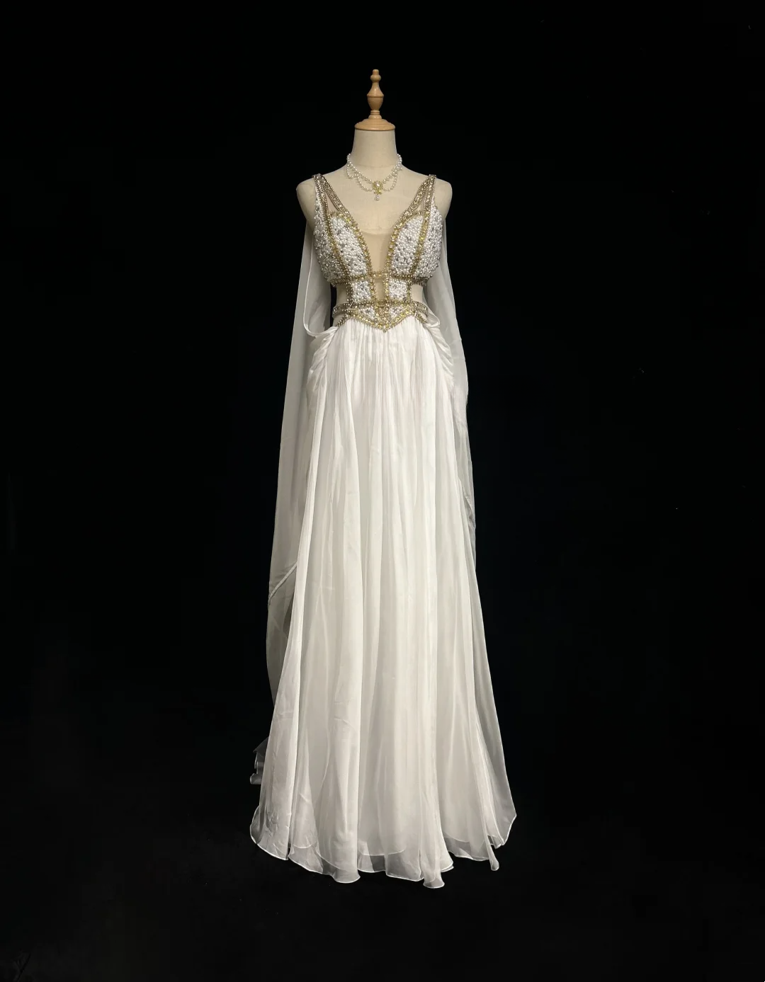 Robe de bal rétro trapèze, col en V, en mousseline blanche, avec perles argentées et dorées, longue robe à fleurs, tenue de soirée pour 21e anniversaire, DH2662