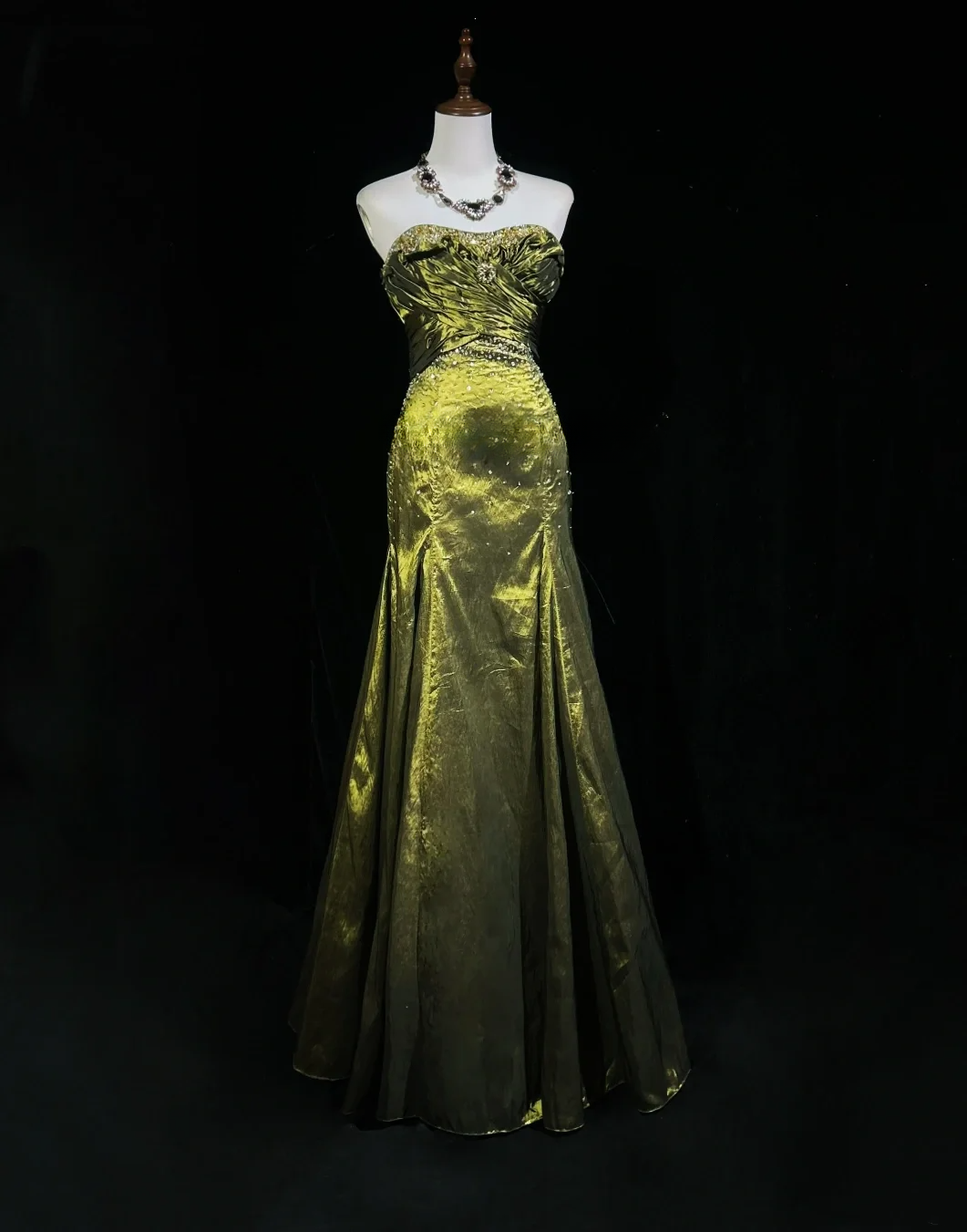 Retro Mermaid Sweetheart Sleeveless Olive Green With Silver Beads Long Flowers Prom Dresses Party Dress 21st Birthday Outfits Graduation Dresses DH2667