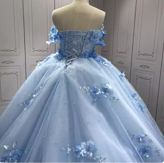 Gorgeous Sky Blue Off-the-shoulder Tulle Long Ball Gown with Flower Sweet 16 Birthday Dress Cute Quinceanera Dress DH2731