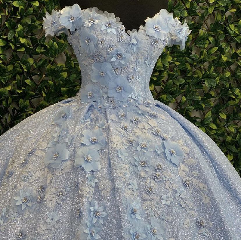 Gorgeous Sky Blue Off-the-shoulder Tulle Long Ball Gown Flower Sweet 16th Birthday Dress Cute Quinceanera Dress DH2735