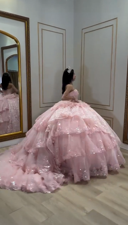 Gorgeous Pink Sweetheart Tulle Long Ball Gown Sweet Lace Applique 16th Birthday Dress Cute Beaded Quinceanera Dress DH2739