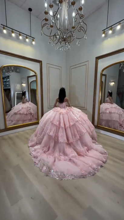 Gorgeous Pink Sweetheart Tulle Long Ball Gown Sweet Lace Applique 16th Birthday Dress Cute Beaded Quinceanera Dress DH2739