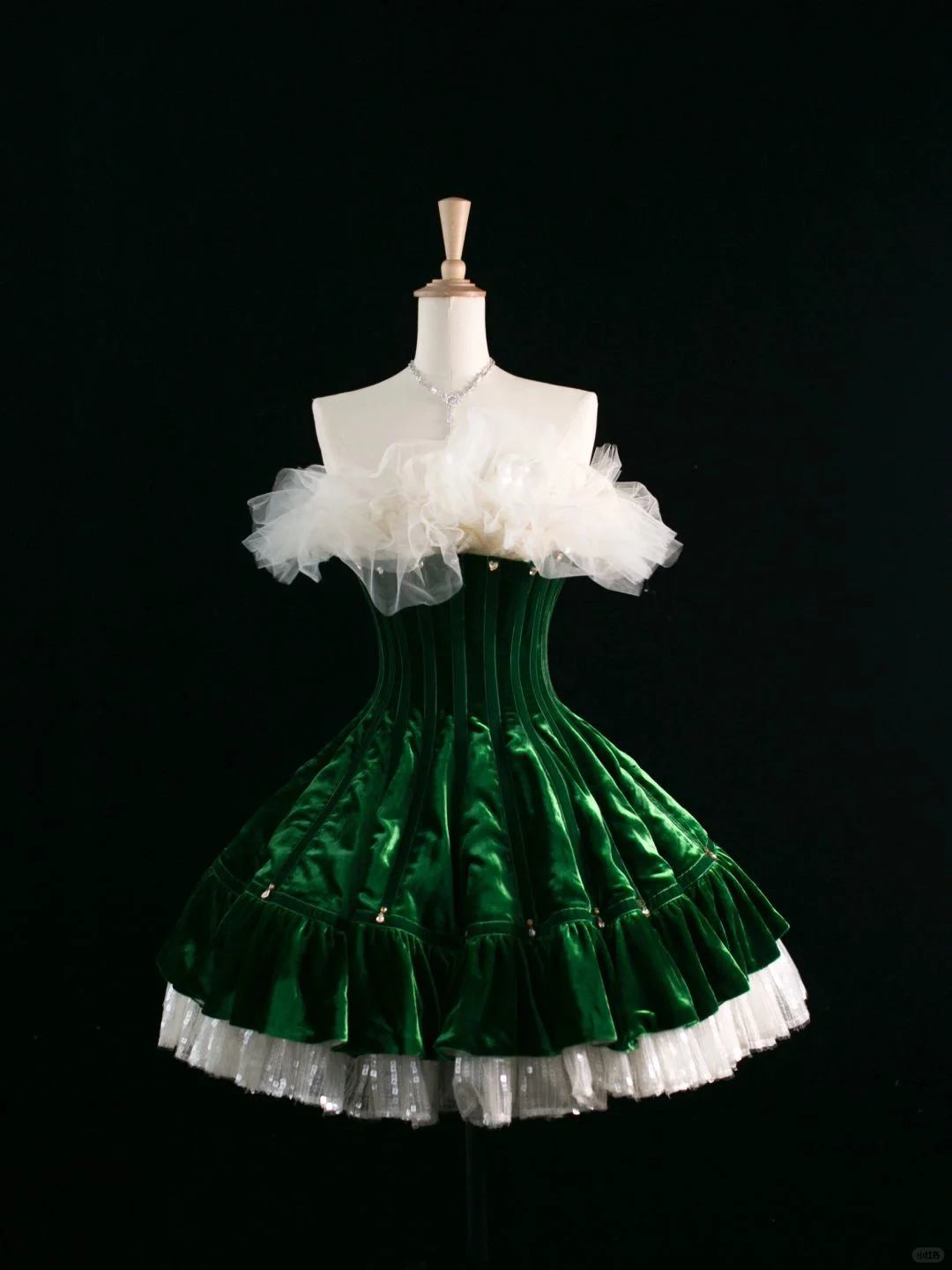 Cute Ball Gown Strapless Dark Green Short Velvet Formal 8th Grade Homecoming Dresses Summer Middle School Hoco Dress Homecoming Outfits DH385